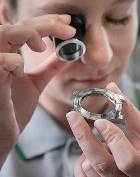 卡罗琳·卡桑德拉-南京百达翡丽维修服务中心